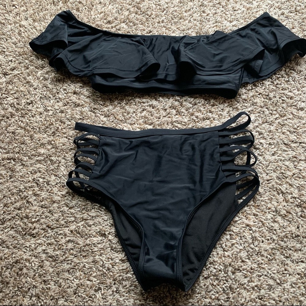 SWIM SUIT